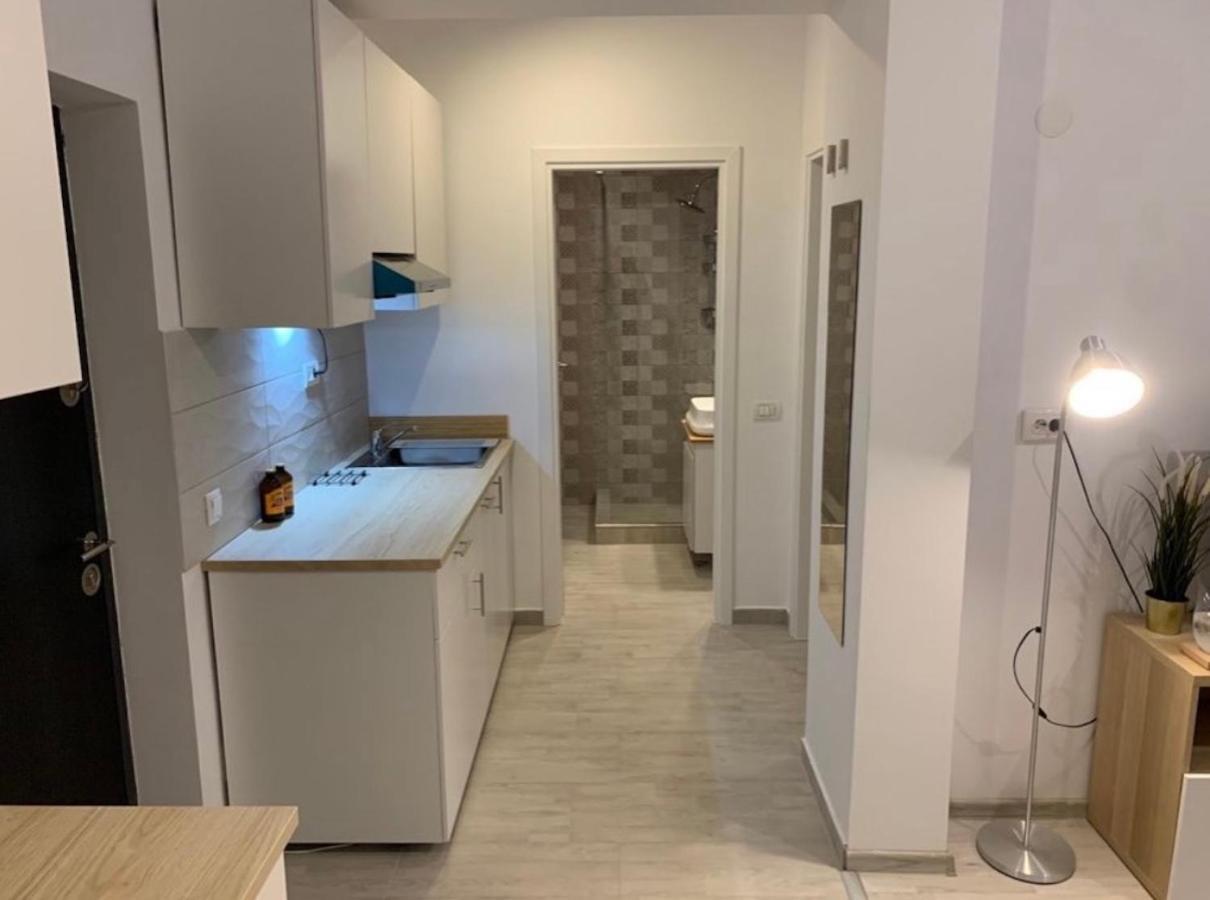 Retreat Luxury Apartment Near Presidential Palace Bukarest Exteriör bild